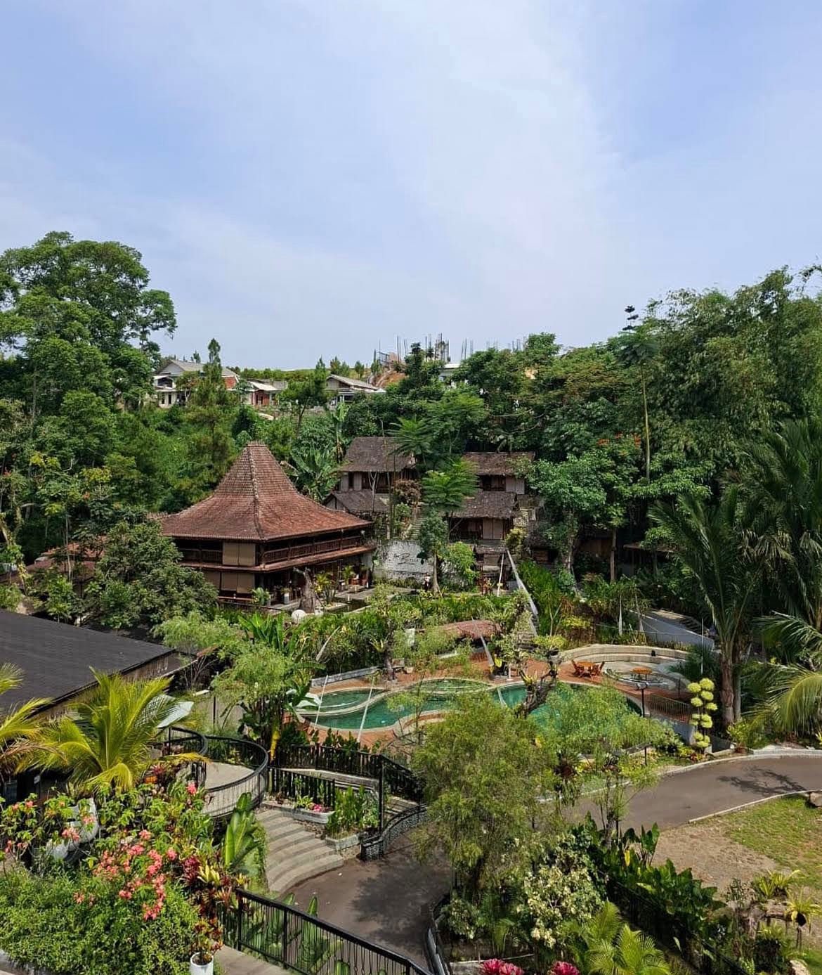 Pemandangan kawasan resort dari atas